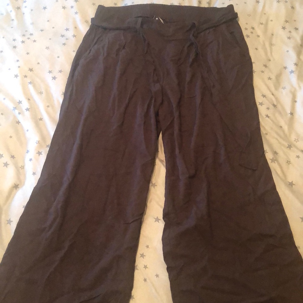 Black Wide Leg Pants from Torrid - Size 1